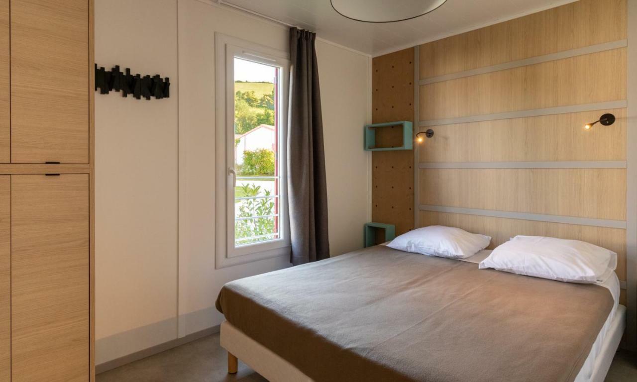 Domaine Chalets Larlapean Saint-Martin-dʼArrossa Екстериор снимка